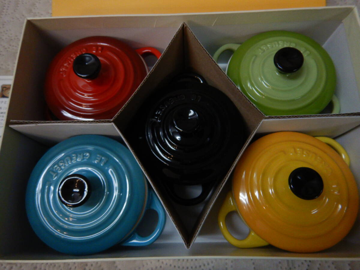 ルクルーゼ　LE CREUSET　小鉢　PETITE COCOTTE　５色　未使用　可愛い_画像3