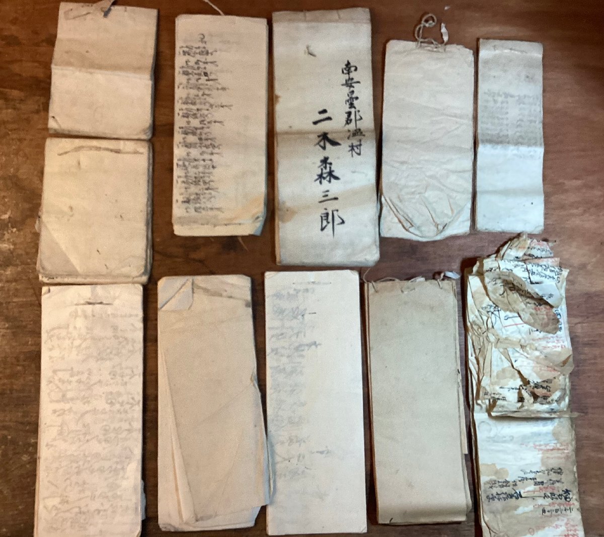 HH-8462■送料込■ 長野県 安曇野 明治期 民間 記録 1881年 ～ 11冊 まとめて 上長尾 御通帳 取立帳 買物帳 和紙 帳 古文書 /くFUらの画像2