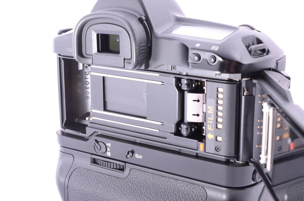 [極上美品] Canon EOS-1N 35mm SLR Film Camera Body Power Drive E1 キャノン フィルム 一眼レフ カメラ ボディ フラッグシップ NB-00320_画像8