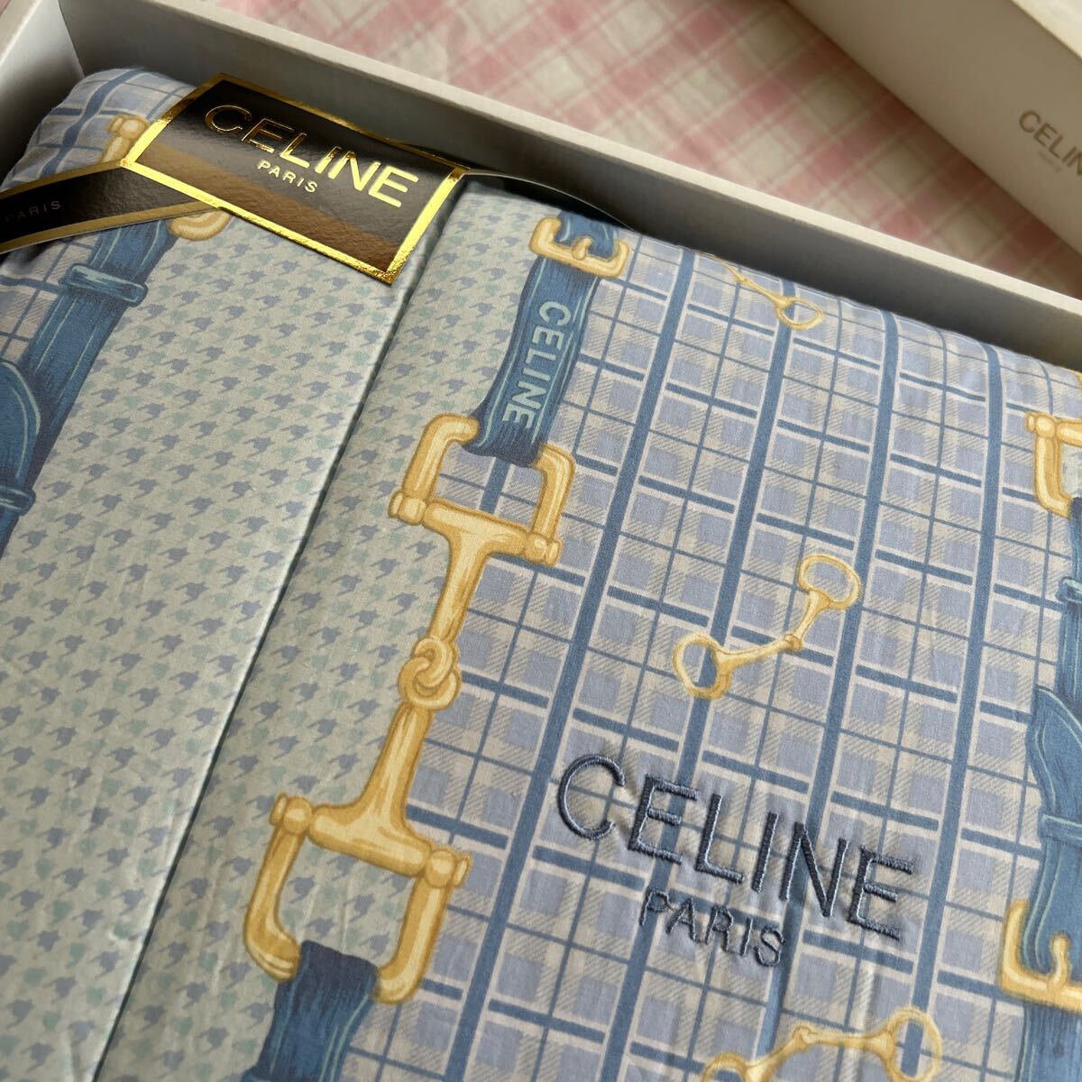 送料無料！CELINE 合繊肌掛けふとん_画像3