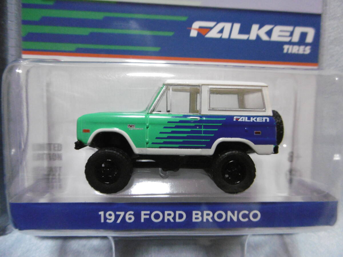 未開封未使用品 GREENLiGHT グリーンライト FALKEN TIRES 1976 FORD BRONCO & 2021 JEEP GLADIATOR 2台組の画像3