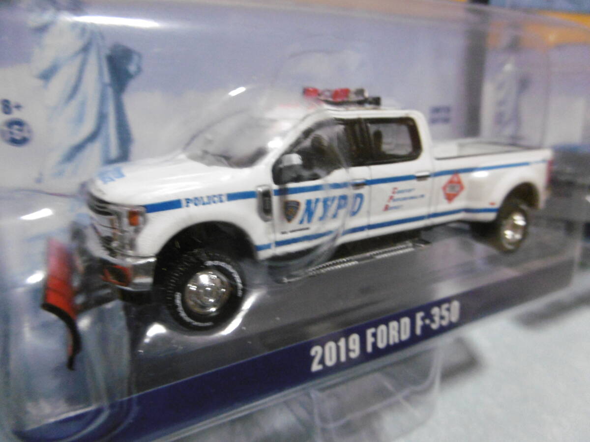 未開封未使用品 GREENLiGHT グリーンライト NYPD 1991 FORD F-250 & 2019 FORD F-350 2台組の画像4