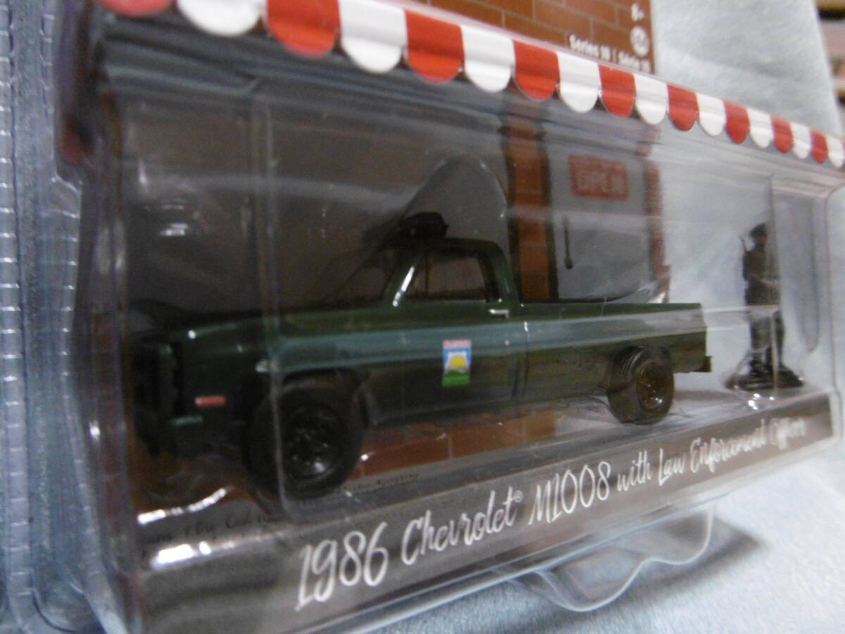 未開封未使用品 GREENLiGHT グリーンライト The HOBBY SHOP Series10 1986 Chevrolet M1008 & 1996 Ford Brono Eddie Bauer 2台組 の画像6