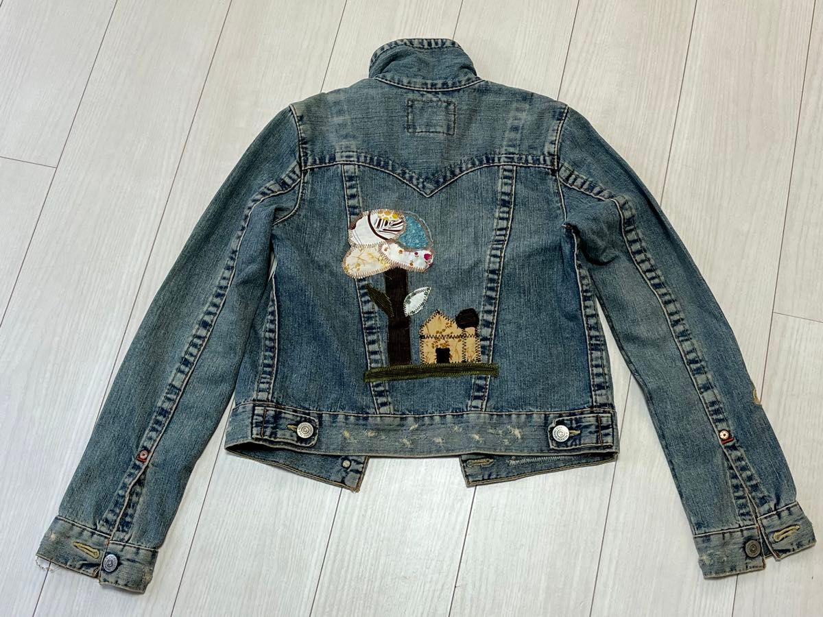 限定 TRUE RELIGION トゥルーレリジョン デニムジャケット 限定 TRUE RELIGION トゥルーレリジョン デニムジャケット