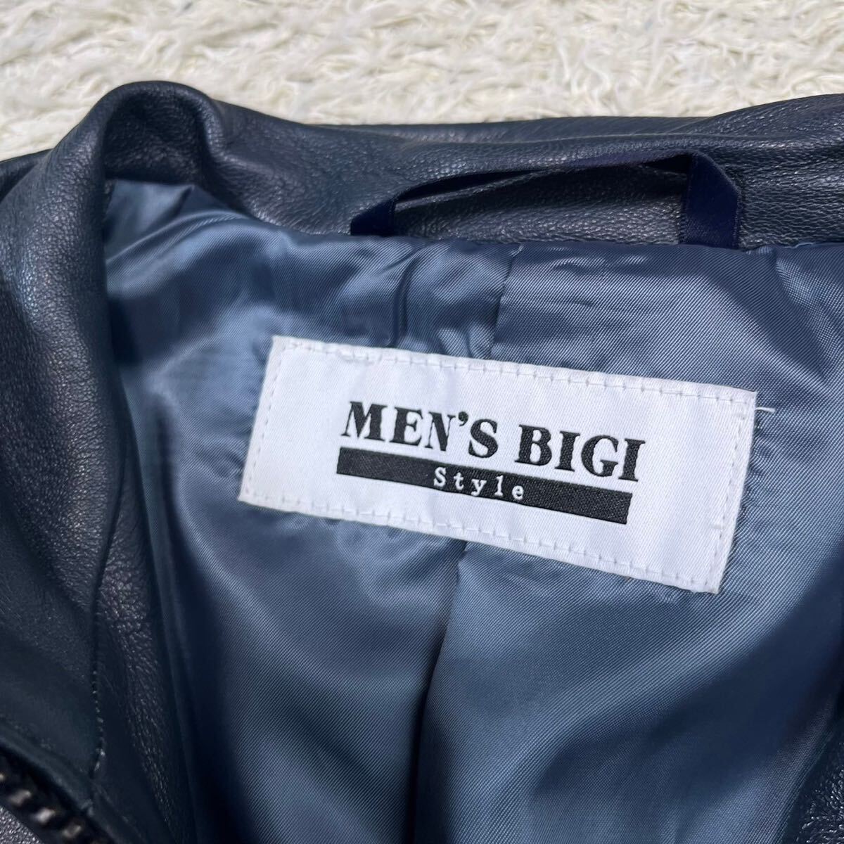 メンズビギ【希少色のラムレザー】MEN'S BIGI style レザージャケット　ライダース　羊革　本革　ネイビー　濃紺_画像4