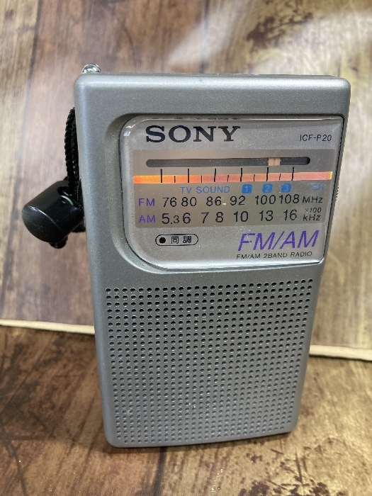 D2d SONY 2 band radio ICF-P20 Junk present condition goods Sony FM/AM silver radio 