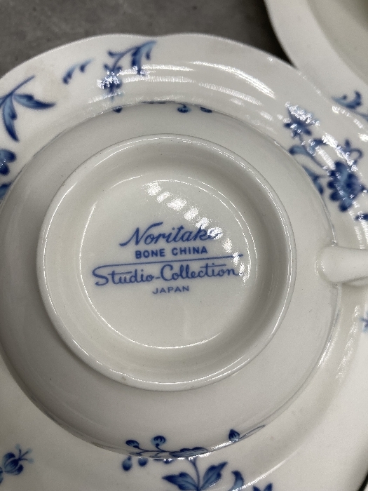 z1a Noritake ノリタケ 深皿 青い小花 クラフトーン カップ＆ソーサー まとめて 現状品 洋食器_画像9