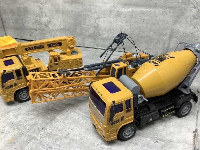 G3a maker construction vehicle car toy toy omo tea truck shovel car present condition goods 
