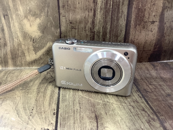 F2b カシオ CASIO EXILIM EX-Z1050 デジタルカメラ デジカメ コンパクト 10.1 MEGA PIXELS 現状品の画像1