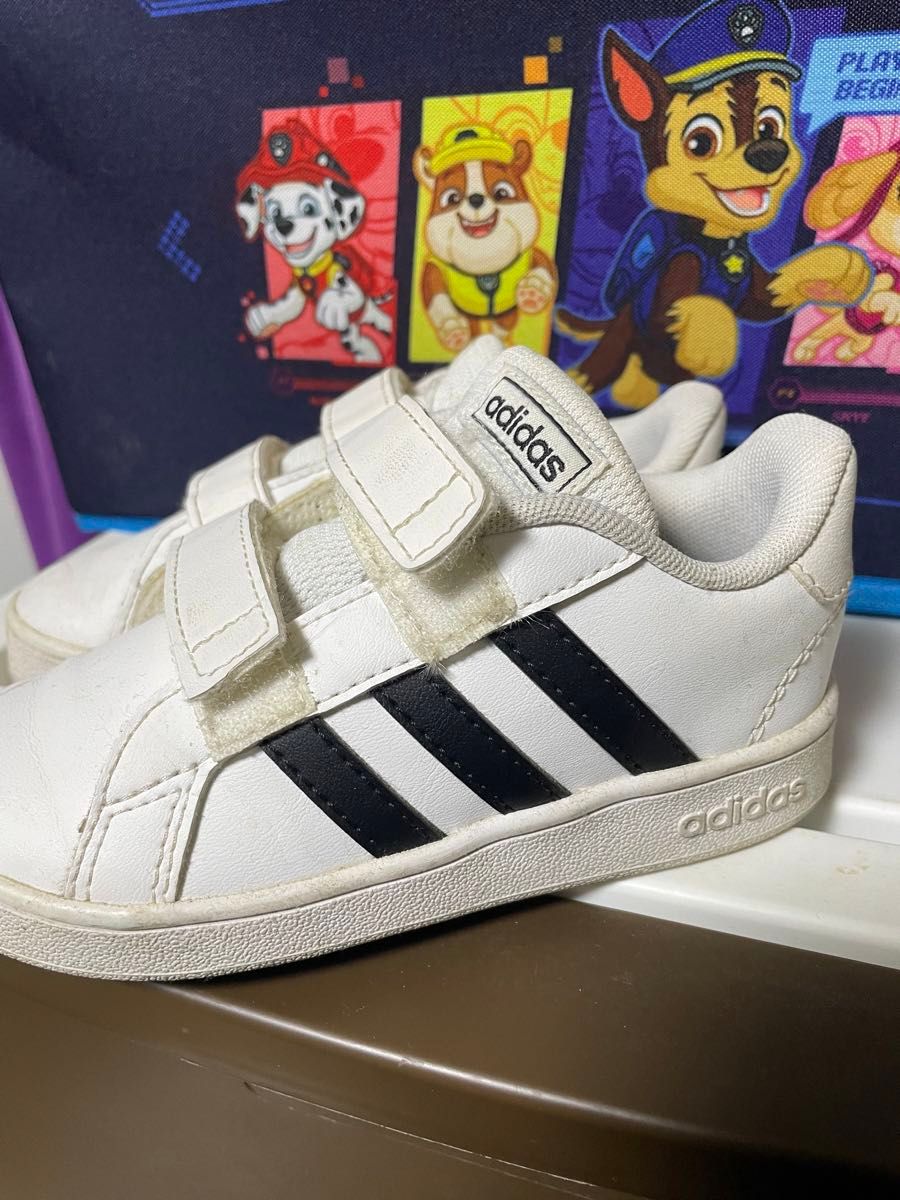 adidas スニーカー キッズ