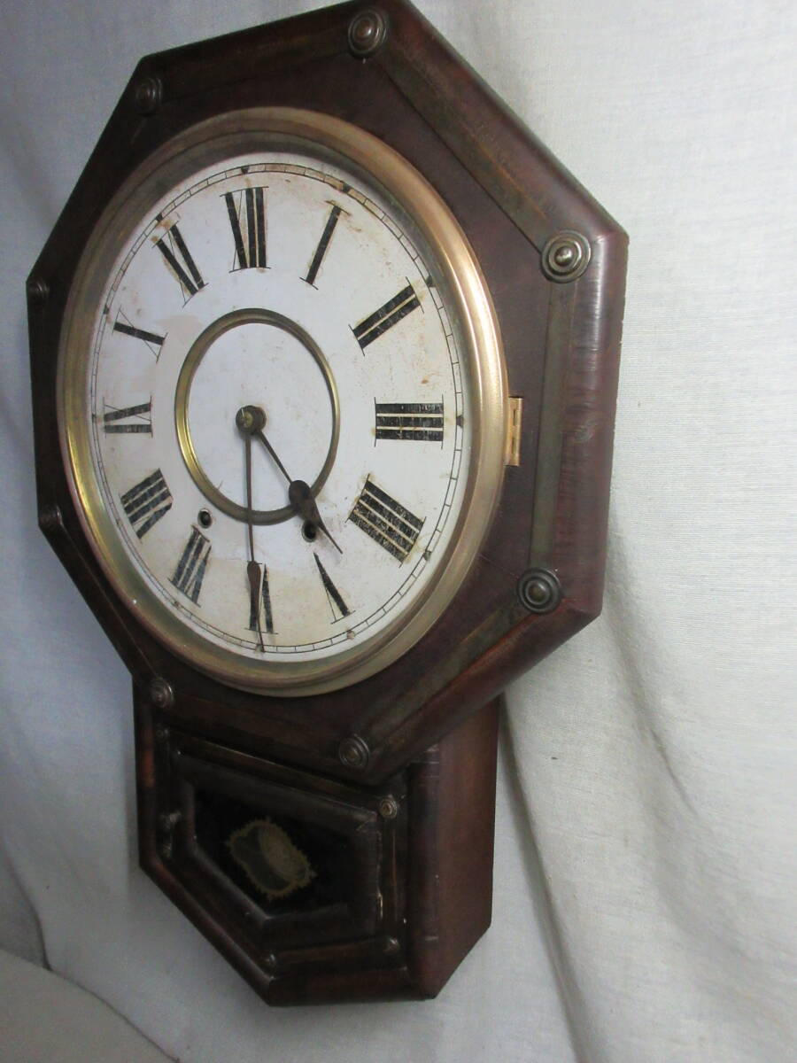 柱時計 12インチ紙文字盤 鋲打ち 8角 メーカー不明 アメリカ製 古時計 完動品の画像5