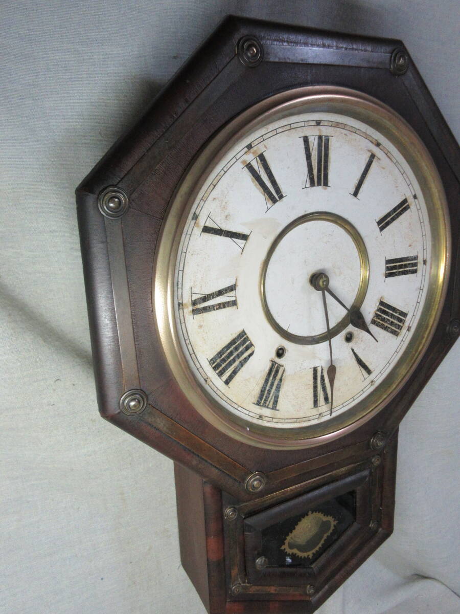 柱時計 12インチ紙文字盤 鋲打ち 8角 メーカー不明 アメリカ製 古時計 完動品の画像4