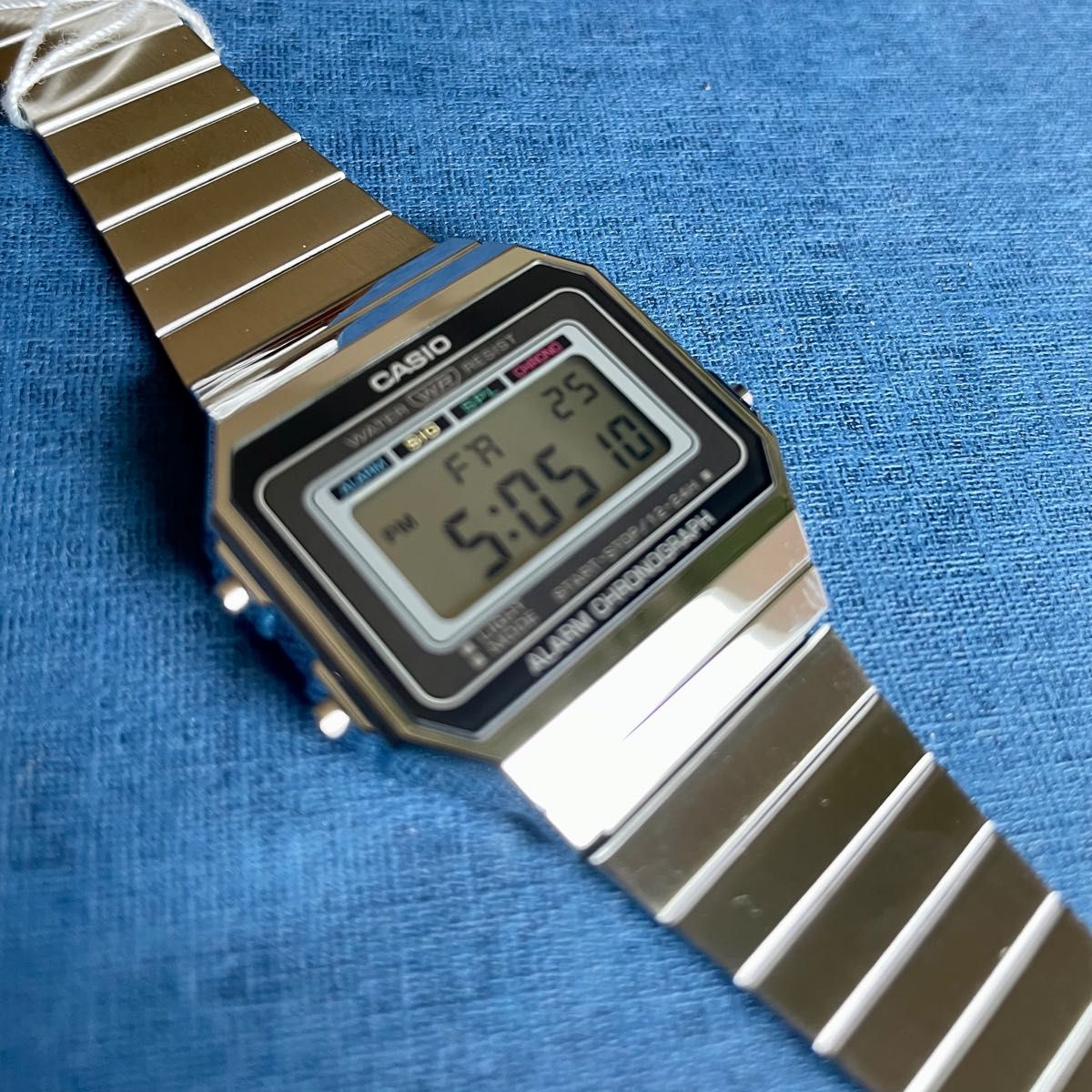 カシオ　デジタル腕時計　新品　海外直輸入　レトロデザインモデル
