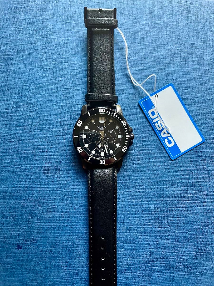 カシオ アナログ腕時計　  日本未発売　希少カラーモデル　新品　ブラックレザー