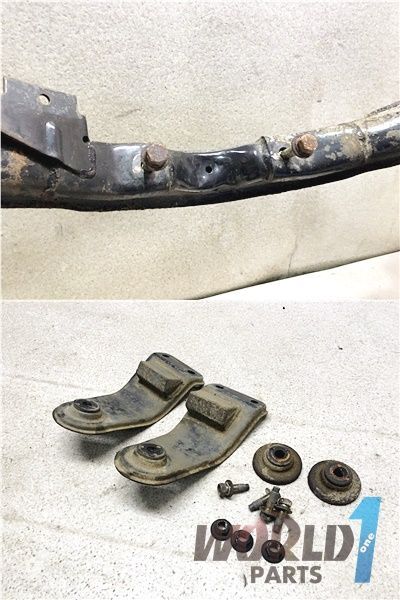 CA31 Cefiro original rear member bracket attaching suspension HICAS car R200 diff S13 RPS13 C33 NISSAN Nissan old car 