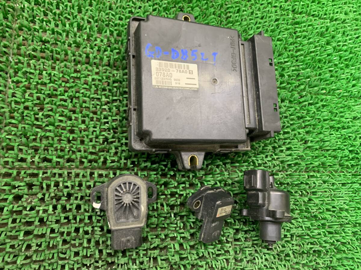 * prompt decision price * operation OK* Suzuki Carry DA52T DB52T original engine computer -+ throttle body ISCV ISC valve(bulb) sensor 33920-78A01