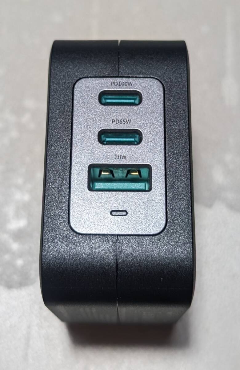 【美品】日本メーカーMATECH USB充電器 Sonicharge 100W Proと30Wの２台セットの画像2