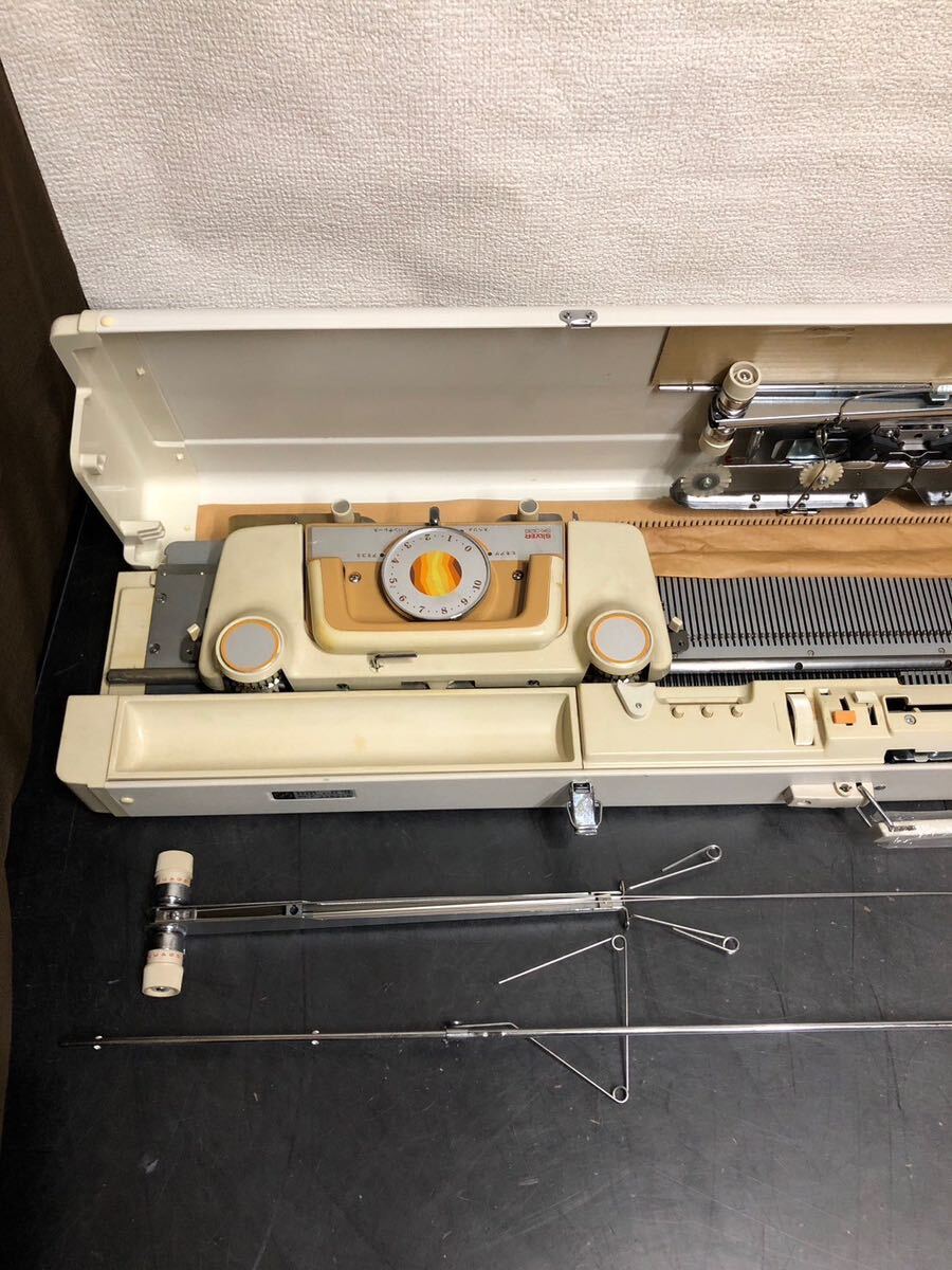 SILVER シルバー 編み機 SK-326 ハンドメイド 編み物 手工芸 手芸 裁縫 編機 付属多数ありの画像10