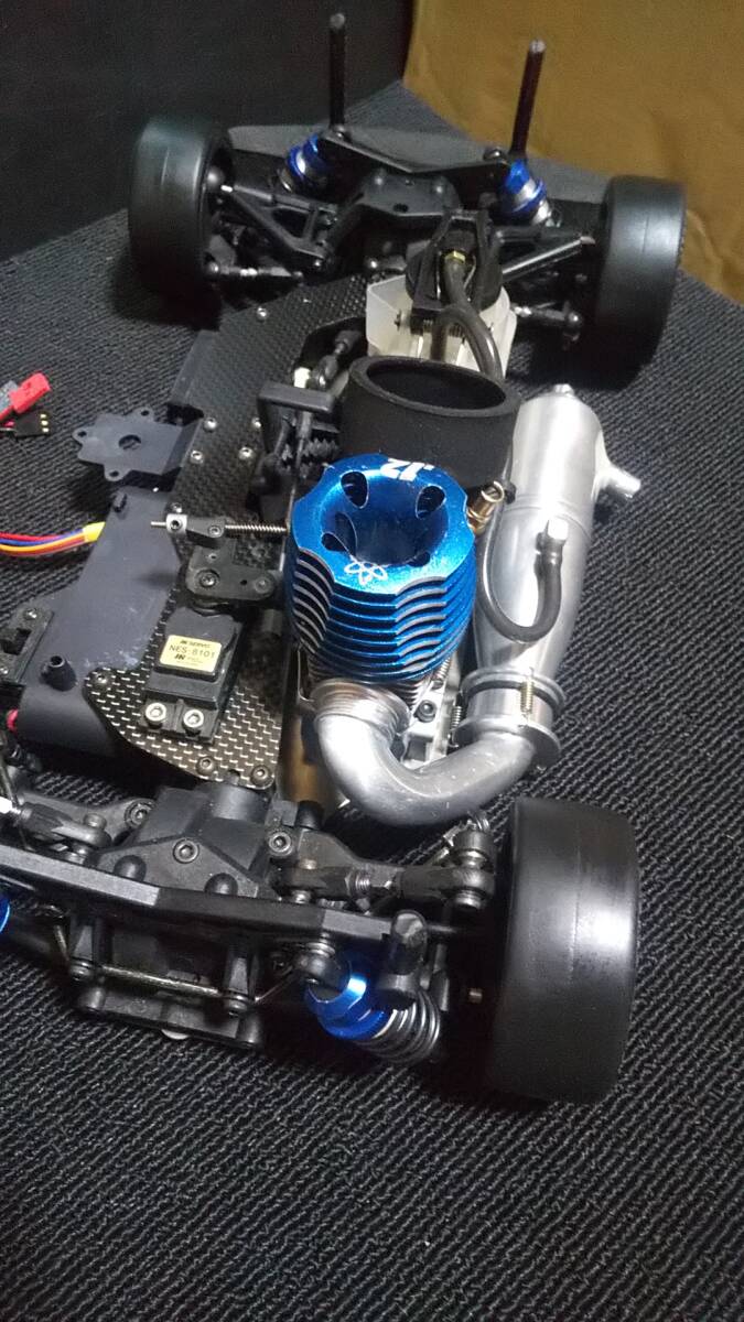 Kyosho 1/10.FW05R.si rio 12 engine 5 port.3D racing clutch.2 speed mission 