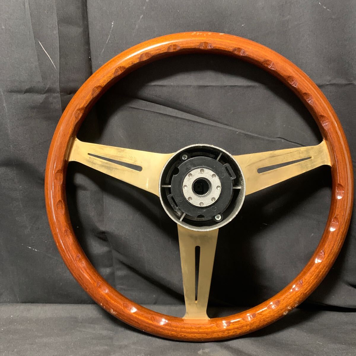 NARDI ナルディ ウッドステアリング ホーンボタン 付き ハンドル ステアリング 直径 約35.5㎝ _画像4