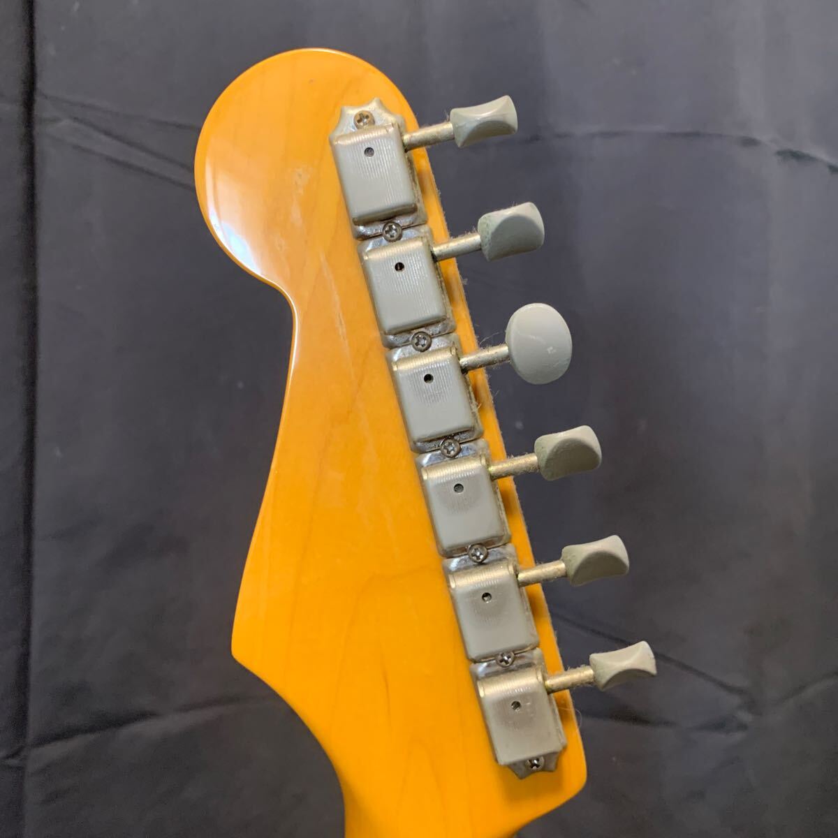 Fender STRATOCASTER フェンダー ストラトキャスター Japan エレキギター ソフトケース ギターベルト 付き ブラウン 系 音楽 楽器 弦楽器 の画像3