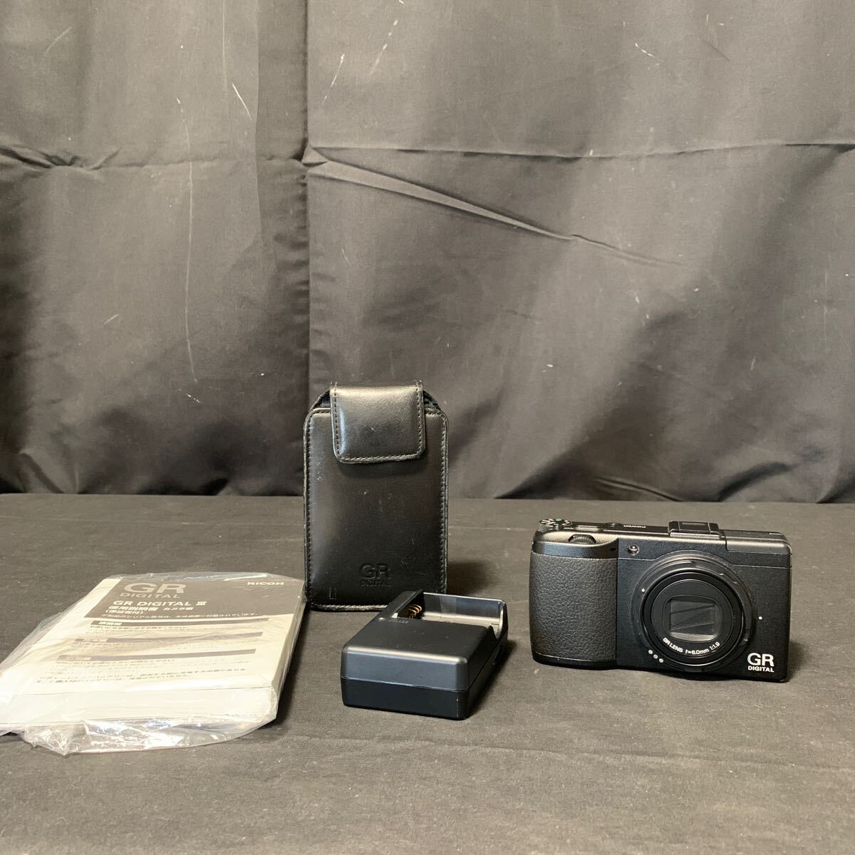 RICOH GR DIGITAL III compact digital camera black battery 1 piece charger instructions original case attaching operation verification ending Ricoh digital camera 