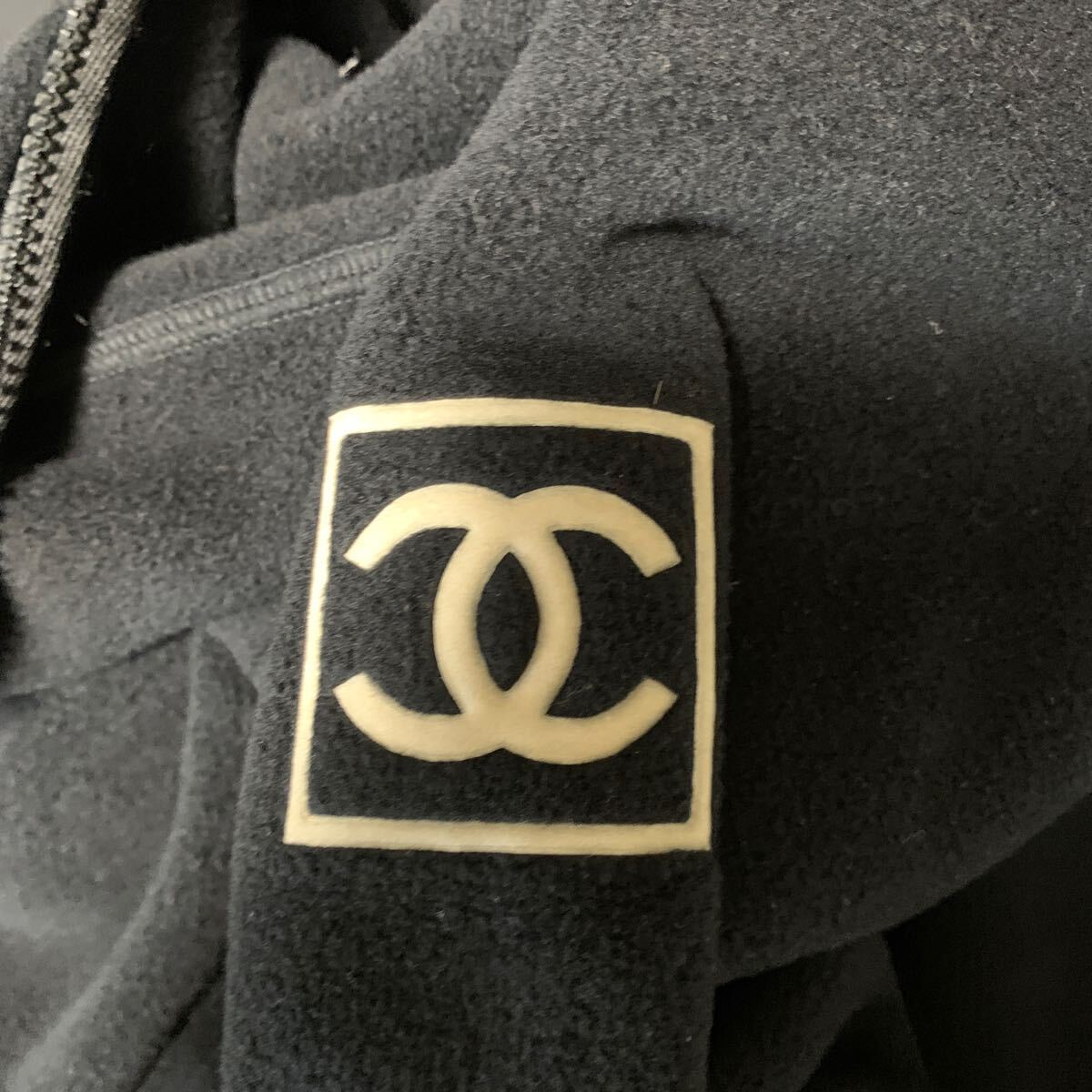 CHANEL シャネル ブルゾン P19983 ブラック サイズ40 フリース ジップアップパーカー ココマーク スポーツライン パーカーの画像6