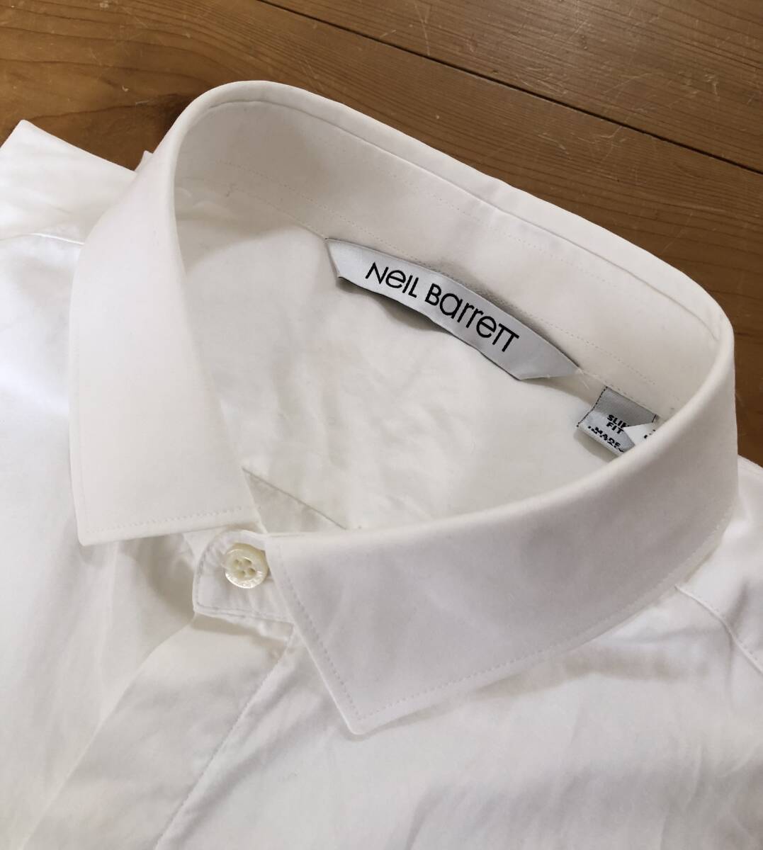 ★NEIL BARRETT/ニールバレット メンズホワイトシャツ 長袖 白:デザインプリントの画像4