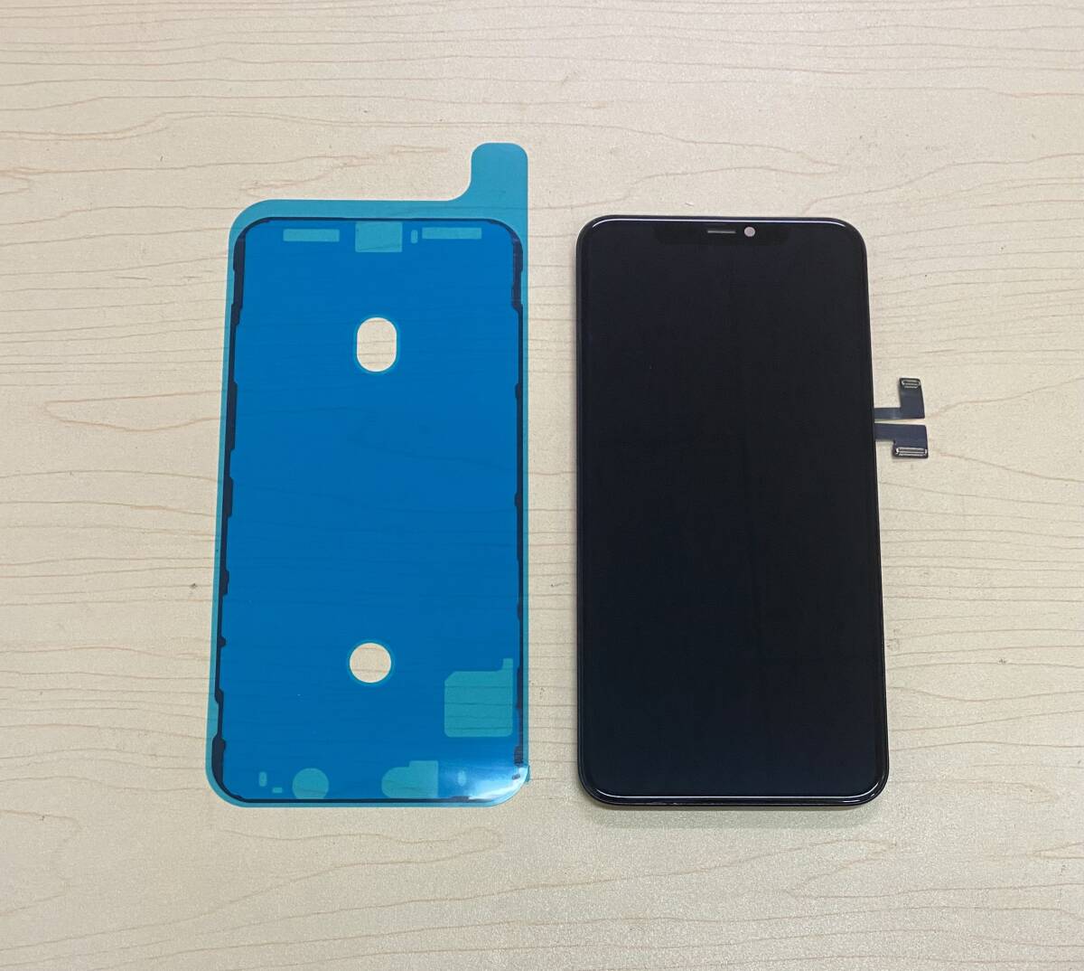 iPhone 11 Pro Max 純正有機EL 「純正再生品」 OLED フロント パネル 画面 液晶 修理 交換 、防水シール付き ジャンク2の画像2