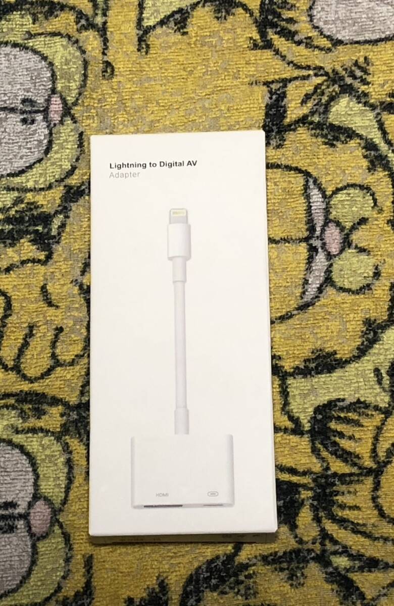 iPhone　Lightning　HDMl変換ケーブル アイホン　アップル品　未使用　説明書付き　翌日発送いたします　 ポスト投函の郵メールで送ります_画像2