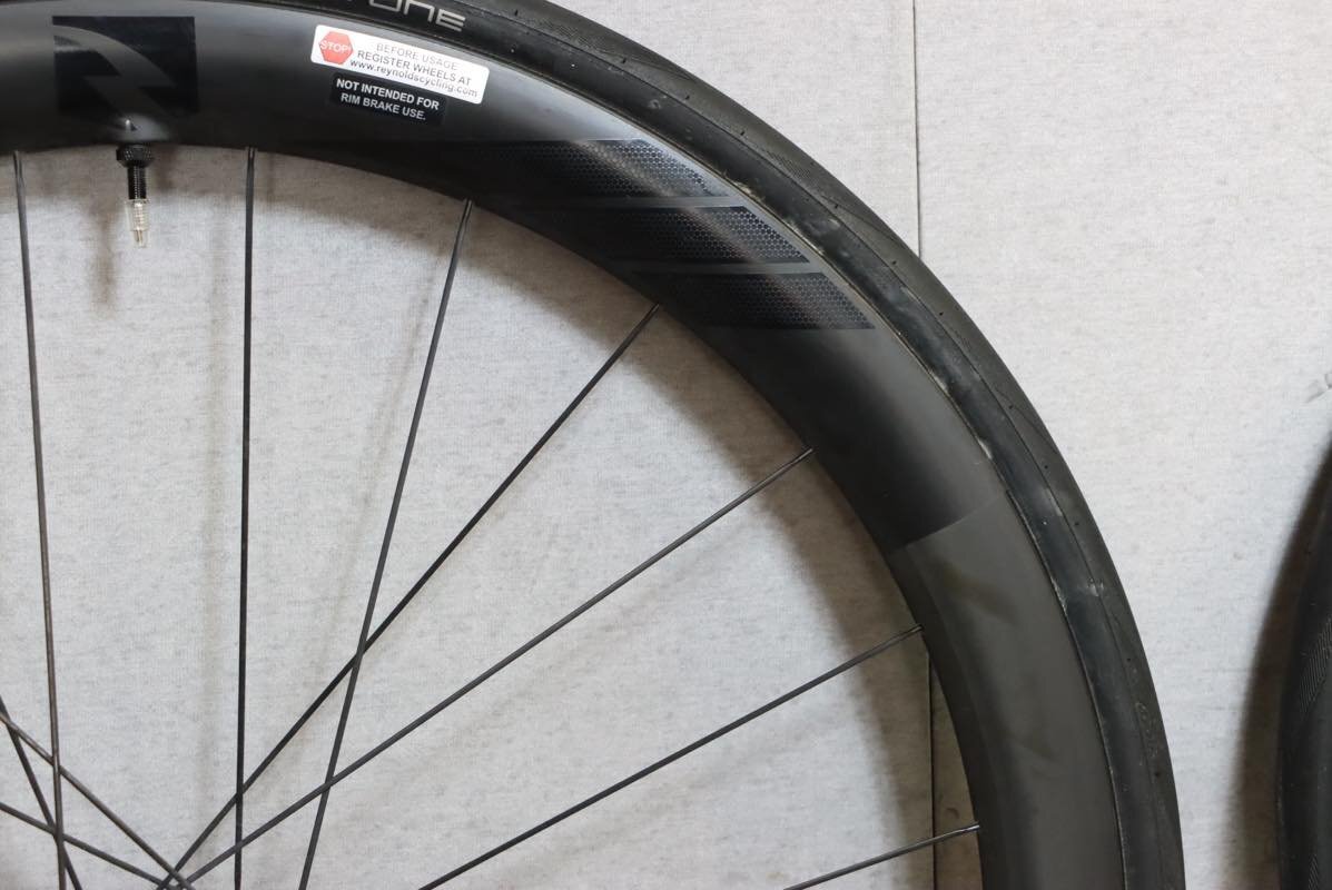 ○REYNOLDS レイノルズ BLACKLABEL AERO 46 DISC シマノフリー 11s対応 クリンチャー チューブレス カーボンホイールセットの画像8