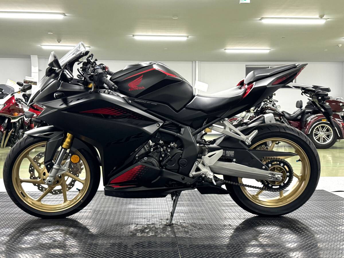 2022年 ホンダ CBR250RR 1,393km 黒 ETC 前後ドライブレコーダー 2口USBポート スマホホルダー等 カスタム合計12万相当装着_画像2