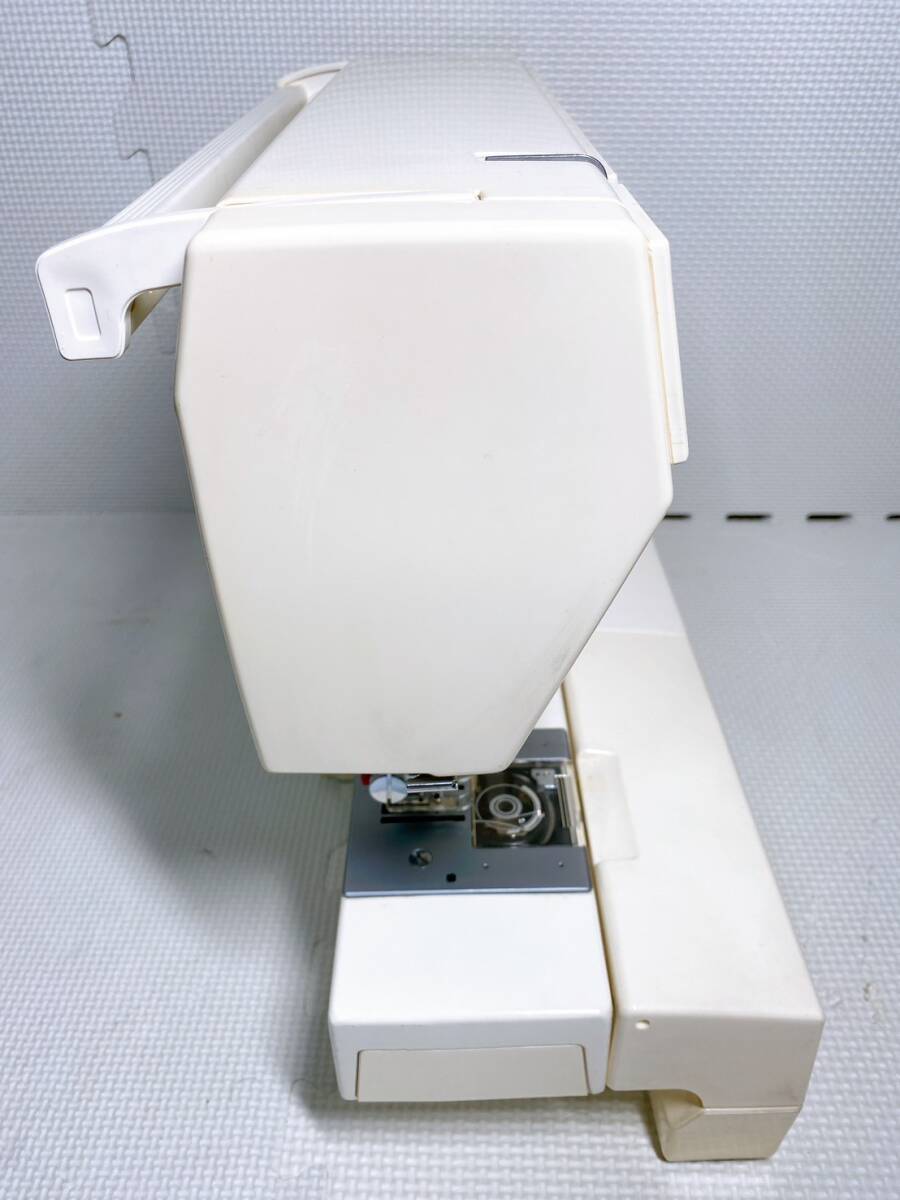 ◆ ジャノメ JANOME コンピューターミシン MODEL 829 100V 70W 50/60 Hz ランプ 12W 890001230 通電動作未確認の画像2