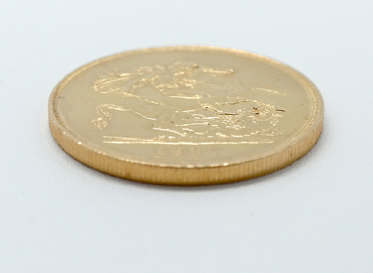 1887年英國「UK」 維多利亞 jubilee頭 5磅金幣39.94g 「真貨保證」 原文:1887年　イギリス「UK」　ビクトリア ジュビリーヘッド　5ポンド金貨　39.94ｇ　「本物保証」