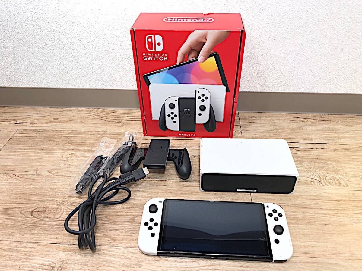 3/130【傷・汚れ有り】 NINTENDO SWITCH HEG-001 ホワイト 有機ELモデル 初期化済み ポータブル ゲーム機 の画像1