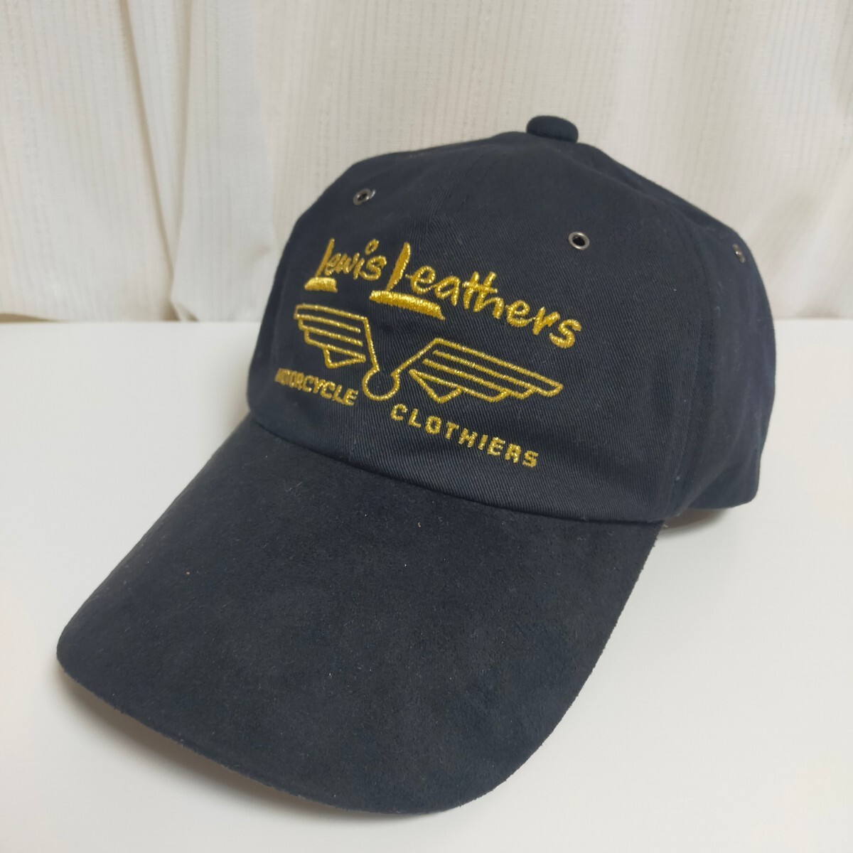 Lewis Leathers ルイスレザー コットン ロゴキャップ 帽子 牛革アジャスター スエード調ツバ フリー ブラック(黒）の画像1