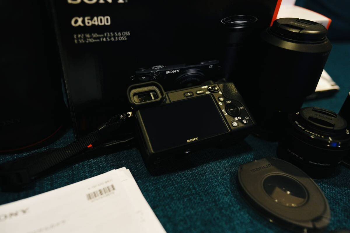 30000円 SONY α6400 ダブルズームレンズキットZEISS SEL24F18Z 30000円 SONY α6400 ダブルズームレンズキットZEISS SEL24F18Z