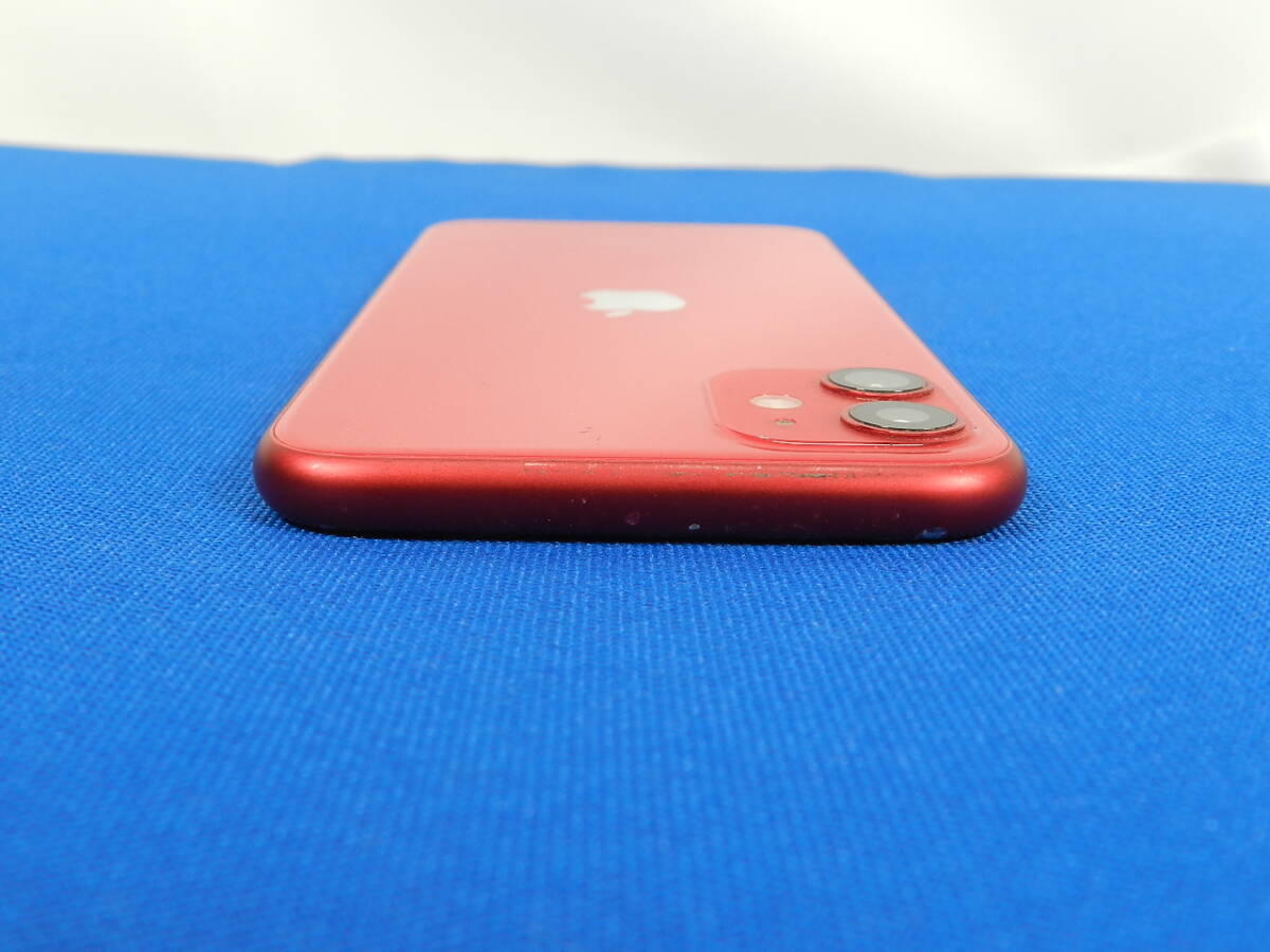 t2929 Apple iPhone11 64GB MWLV2J/A (PRODUCT)RED レッド 判定〇 画面割れ ジャンク auの画像5