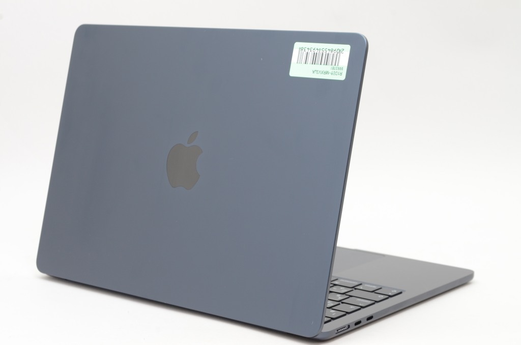 [中古]Apple MacBook Air 13インチ M3(8コアCPU/8コアGPU) 256GB ミッドナイト MRXV3J/Aの画像3