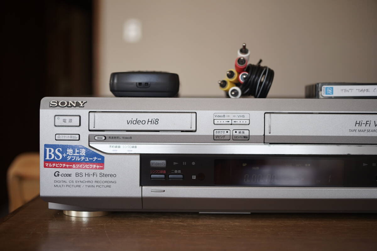 動作保証あり SONY WV-BW3 HI8 VHS ビデオデッキ_画像2