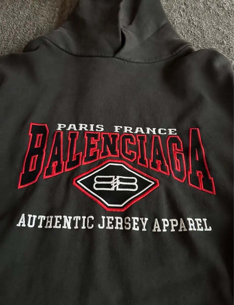 最安値 大赤字 コムドットヤマト着用 balenciaga xxs パーカー 最安値 大赤字 コムドットヤマト着用 balenciaga xxs パーカー