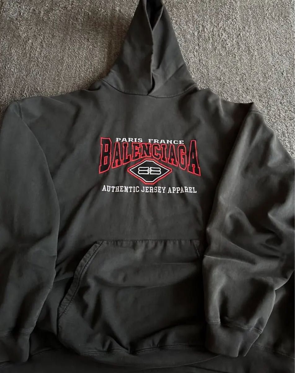 最安値 大赤字 コムドットヤマト着用 balenciaga xxs パーカー 最安値 大赤字 コムドットヤマト着用 balenciaga xxs パーカー