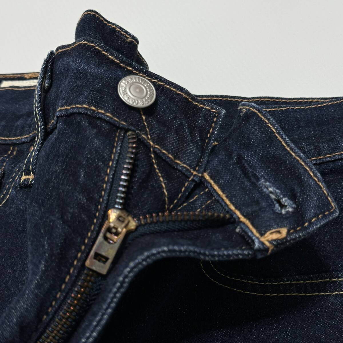 LEVI'S リーバイス 502 ストレッチ ジーンズ 29 濃紺 メンズ BIGE イエローステッチ リーバイストラウスジャパン 復刻 24-0328の画像5