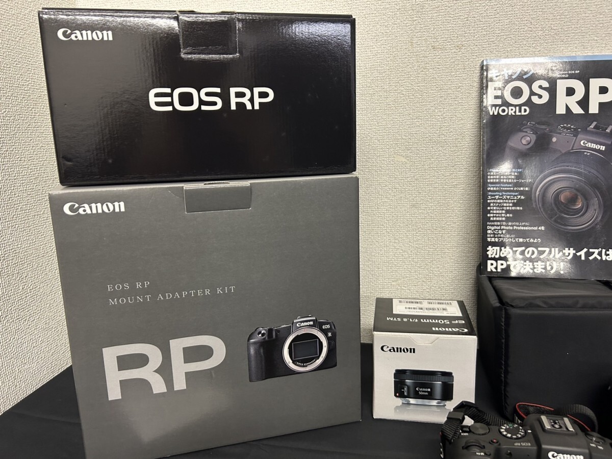美品 Canon キャノン EOS RP DS126751 ミラーレス一眼レフカメラ EF LENS 50㎜ 1:1.8 STM 通電確認済 簡単な動作確認済 元箱付 付属品多数の画像3