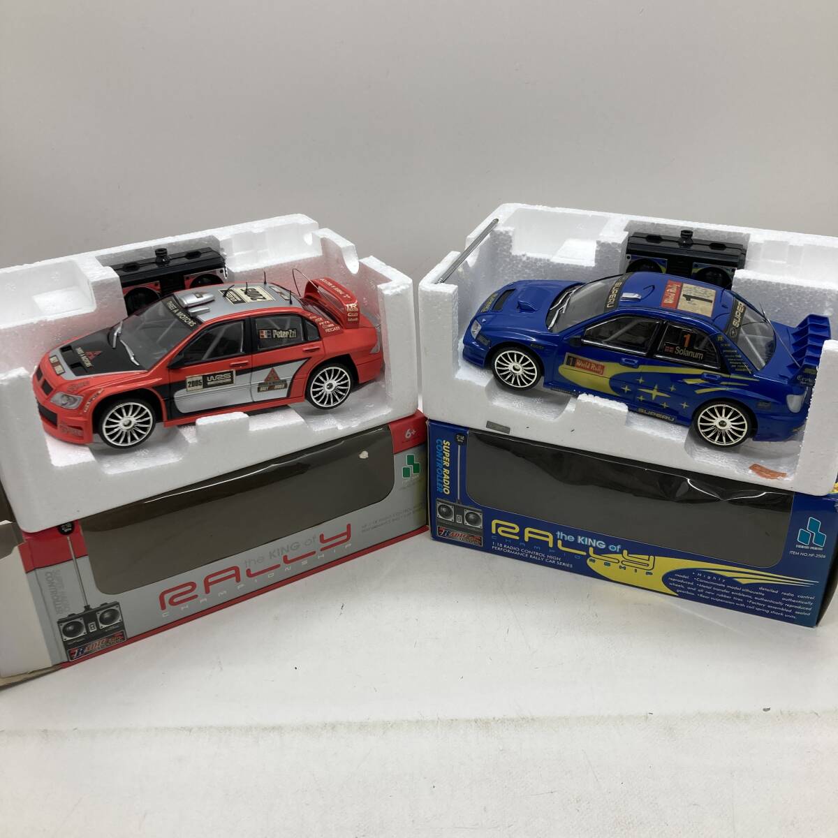 【1円～】1/18 The King of WRC Rally CHAMPIONSHIP ラジコン 2点セット ブルー レッド 車 CAR【中古品】の画像1