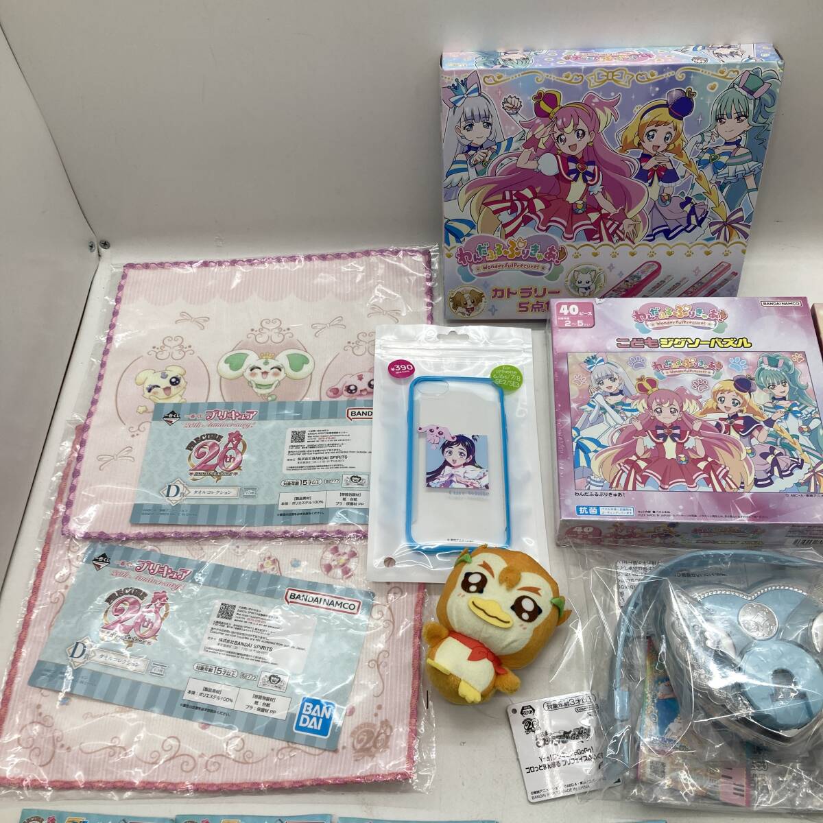 【１円～】プリキュア プリチャン グッズ まとめ売り アクリルキーホルダ ミラーコレクション パズル タオル ジュエルコンパクト【中古品】の画像2