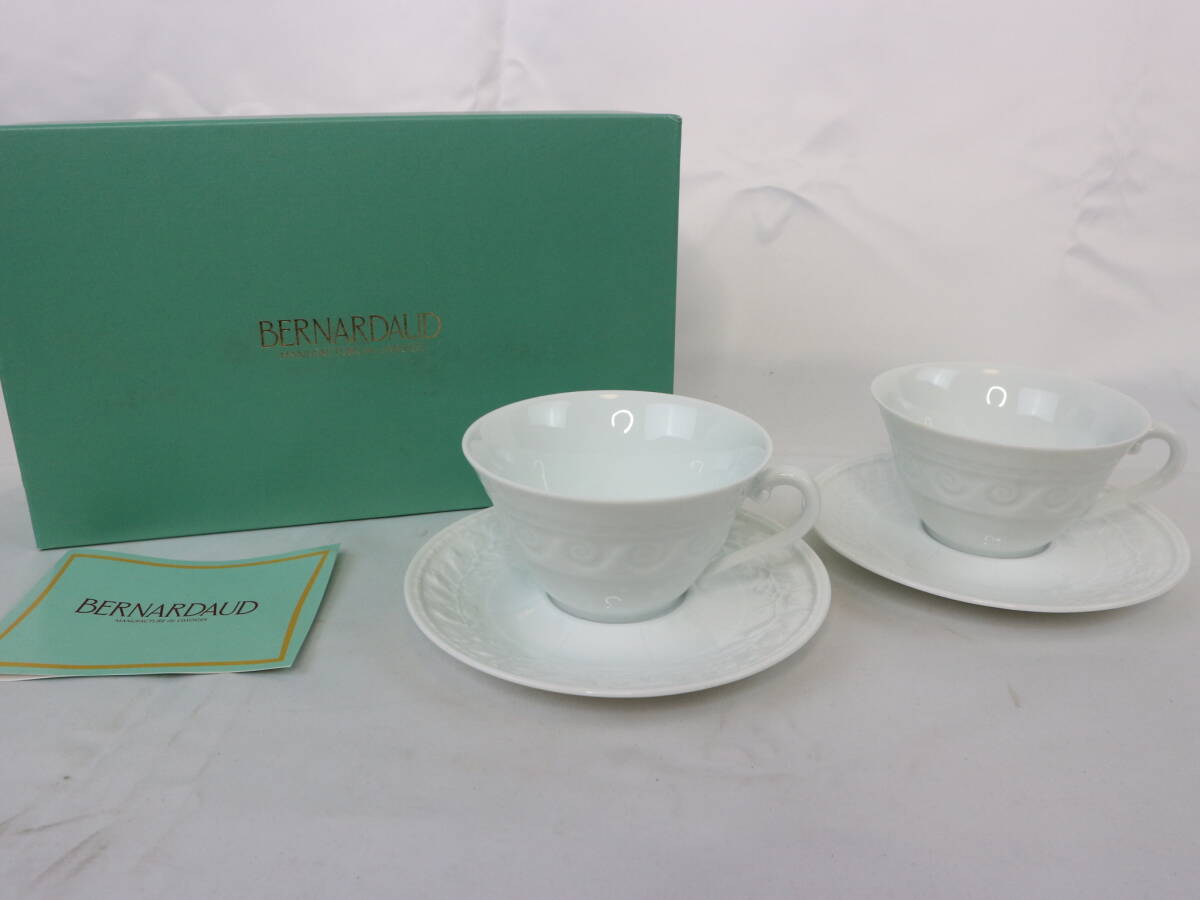 未使用 保管品 BERNARDAUD LIMOGES LOUVRE/ベルナルド リモージュ ルーブル カップ＆ソーサー ２客 セット 西洋陶器 洋食器 80サイズ