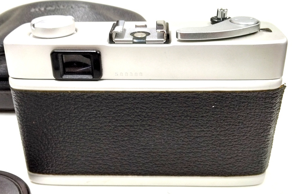 ☆KONICA/コニカ C35 ケース付 作動確認済&RICOH/リコー 35ZF ケース付 作動確認済&FUJICA AUTO-7 DATE 作動未確認計3台 中古※税込価格の画像7