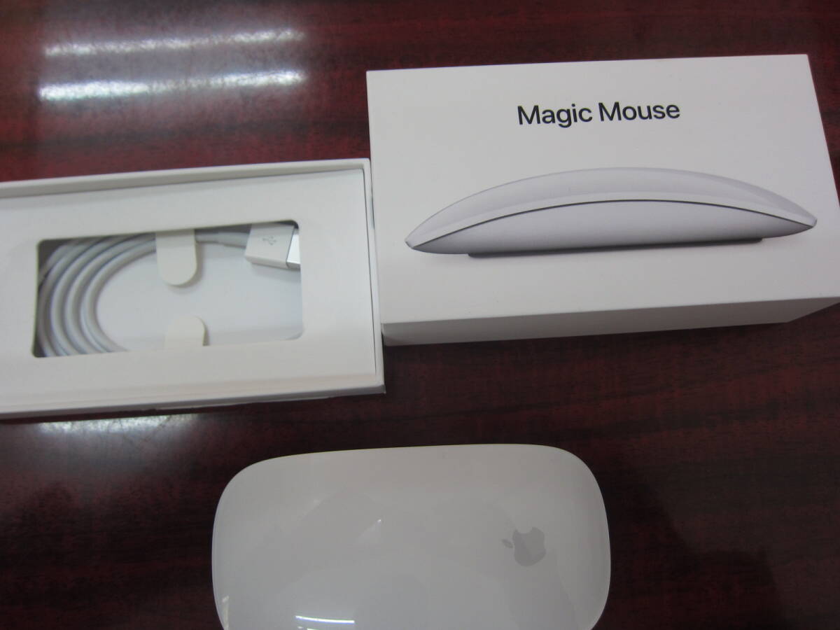 Apple Magic Mouse 2 白 MLA02J/A 送料込みの画像1
