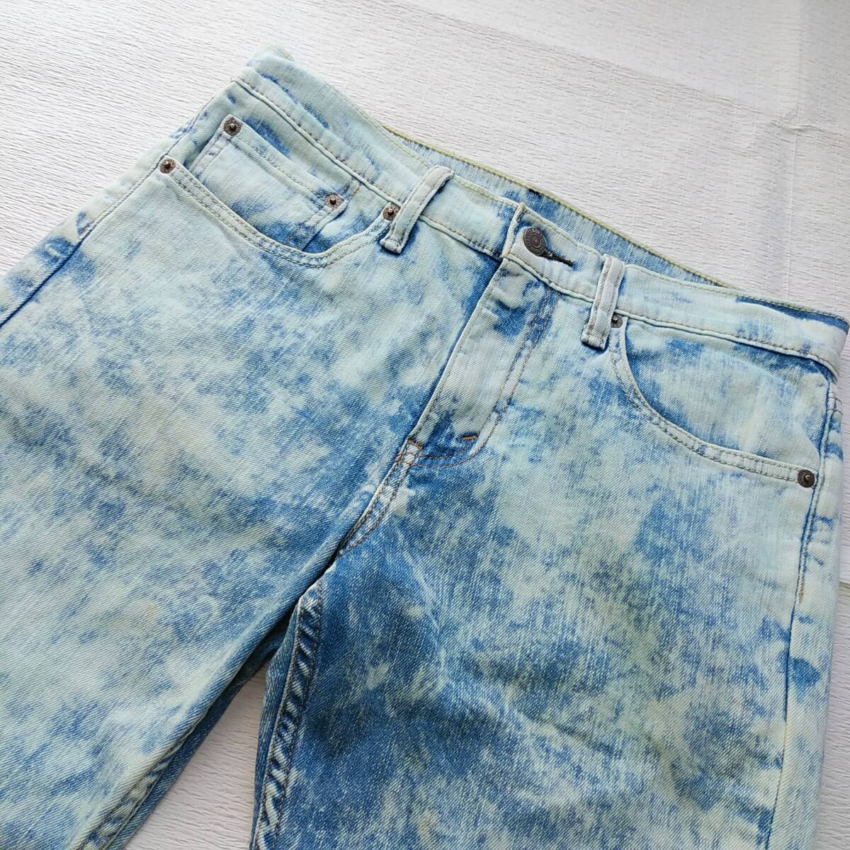 Levi’ｓ　リーバイス511　024511-1311　メンズ　W31　82㎝　スリムストレッチ　ブリーチ加工　デニムジーンズ　淡色　M相当　240321-08_画像4